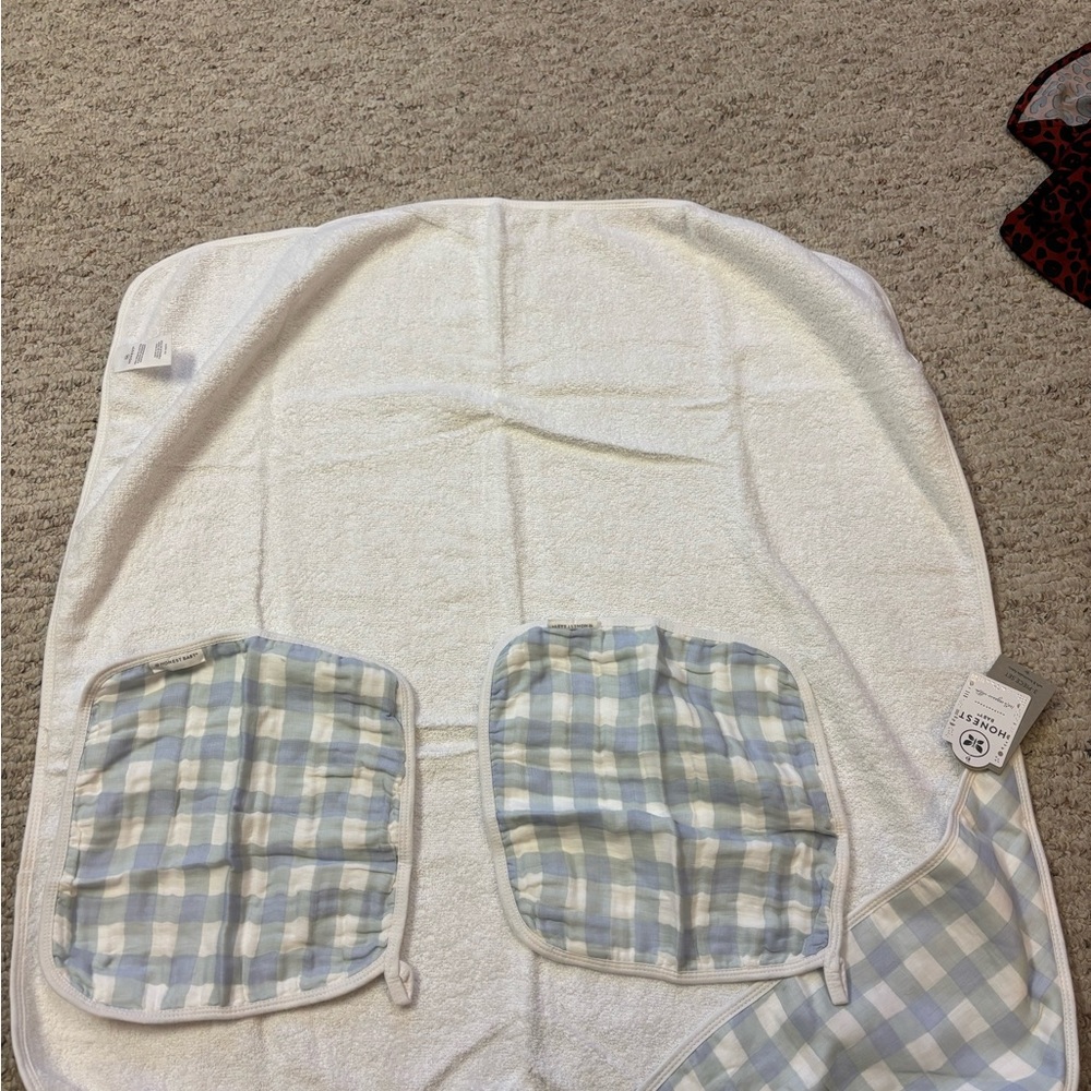 Plaid Hooded Baby Towel Set
